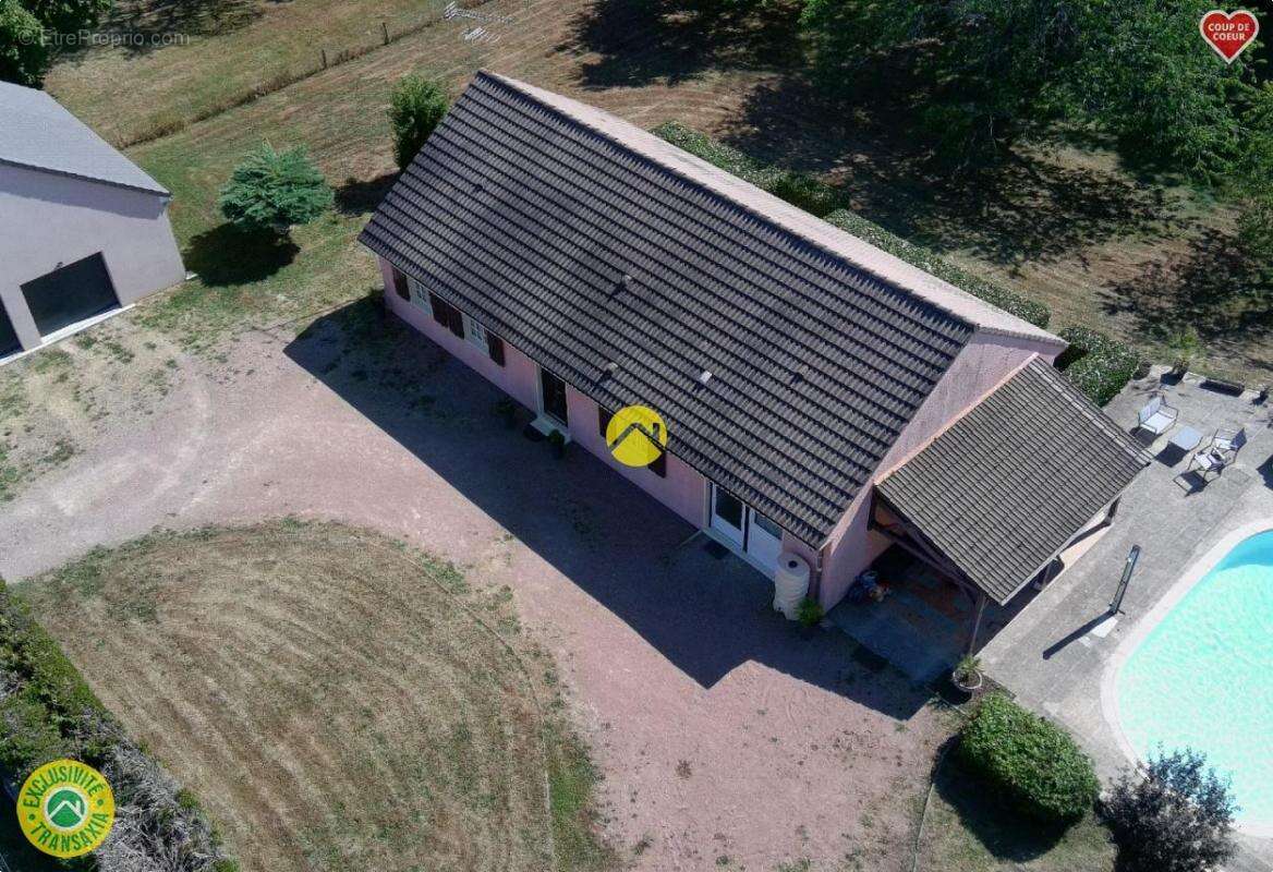 Maison à LA GUERCHE-SUR-L&#039;AUBOIS