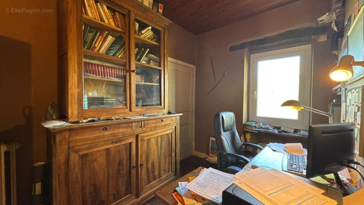 Maison à LIMOGNE-EN-QUERCY