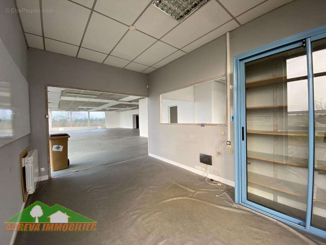 Commerce à LABARTHE-INARD