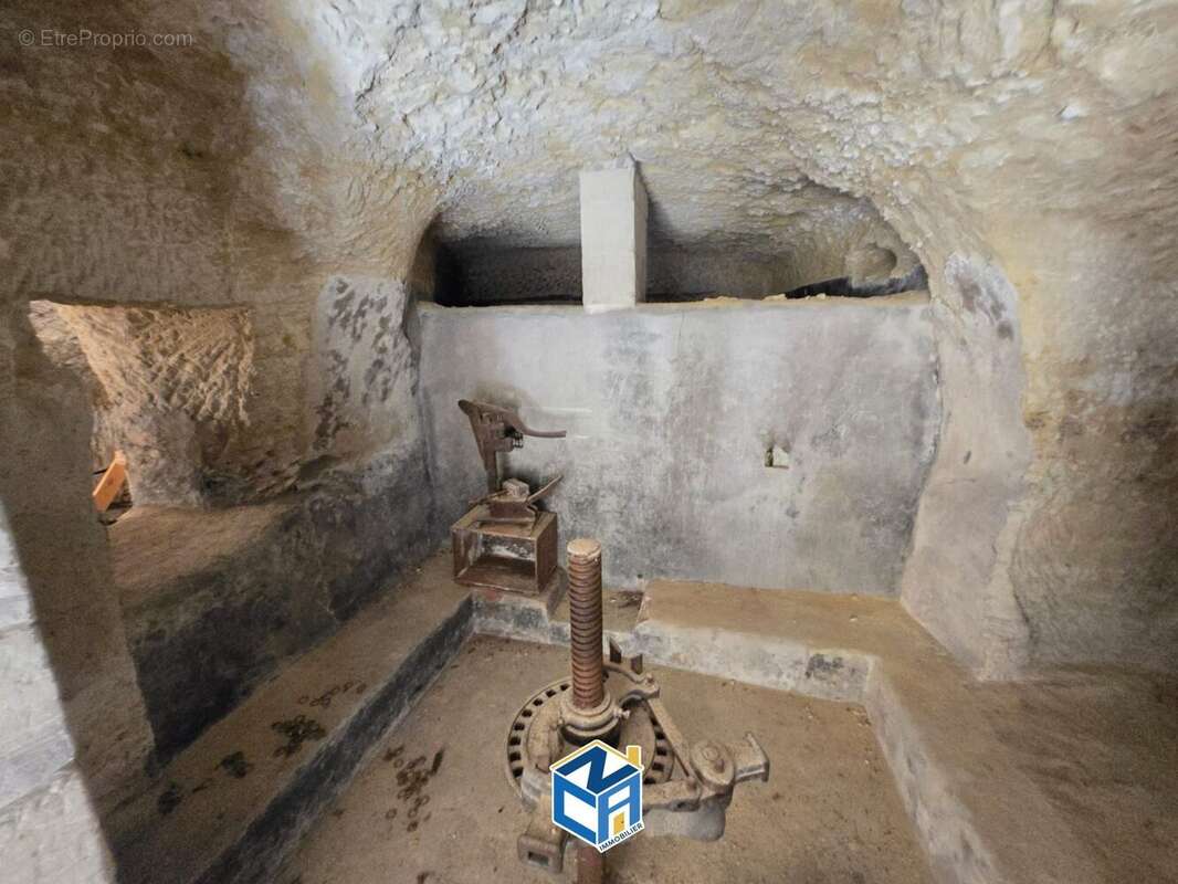 Maison à CINQ-MARS-LA-PILE