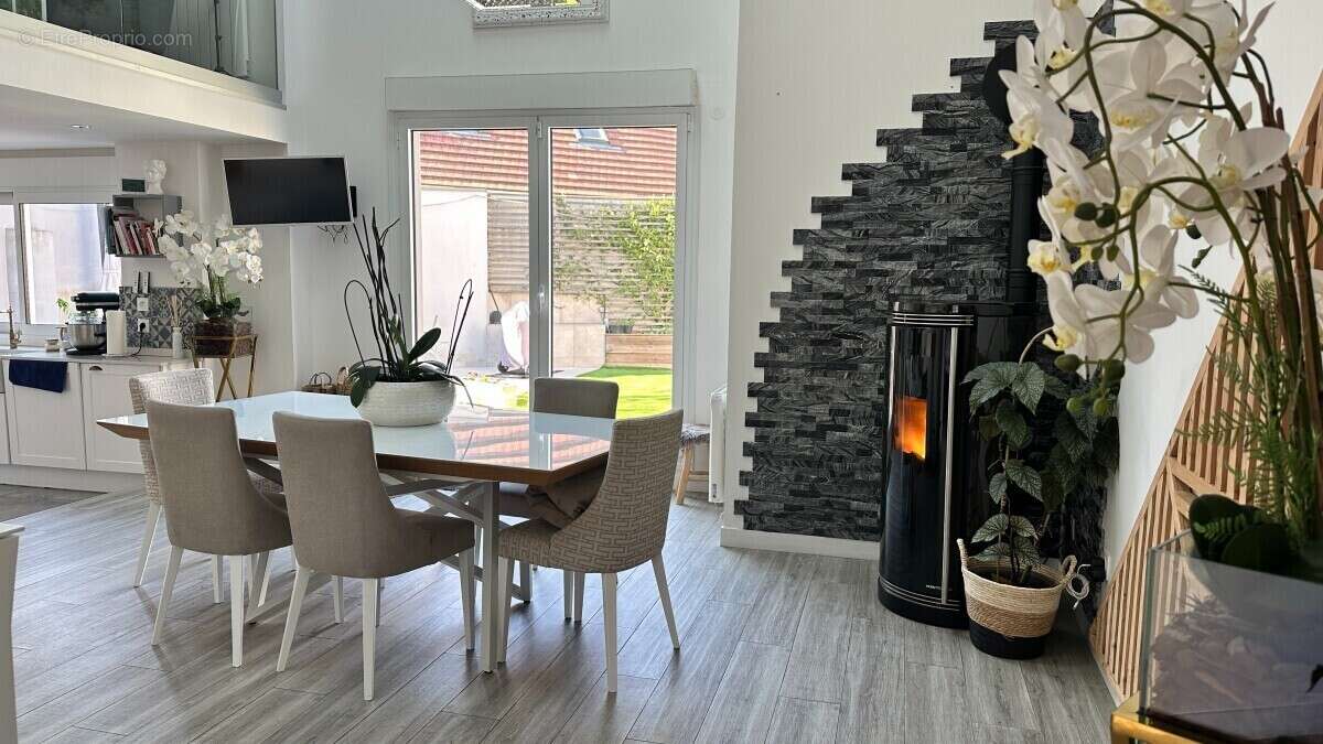 Maison à CHAMPIGNY-SUR-MARNE