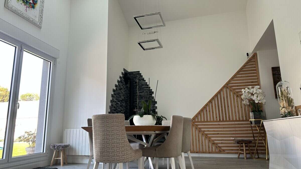 Maison à CHAMPIGNY-SUR-MARNE