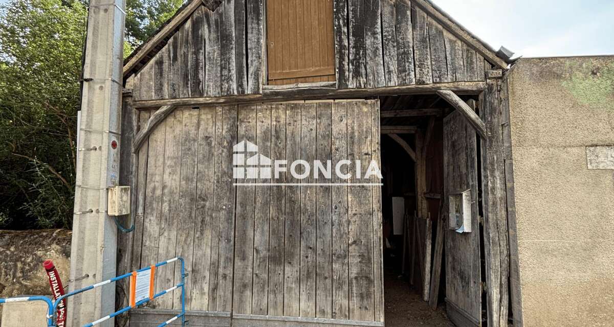 Maison à VILLAINES-LES-ROCHERS