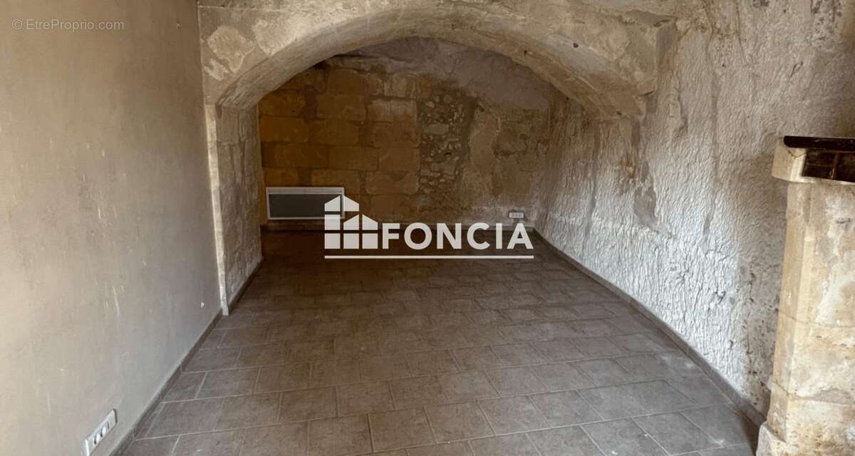 Maison à VILLAINES-LES-ROCHERS