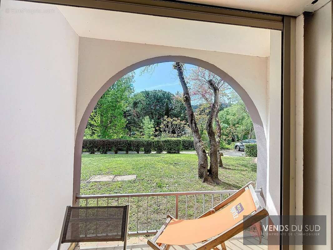 Appartement à LAMALOU-LES-BAINS