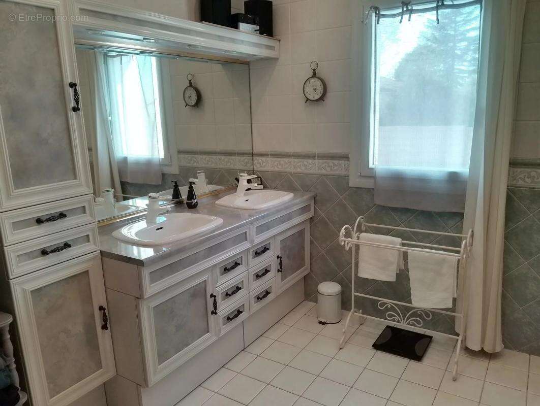 Maison à MOUTHIERS-SUR-BOEME