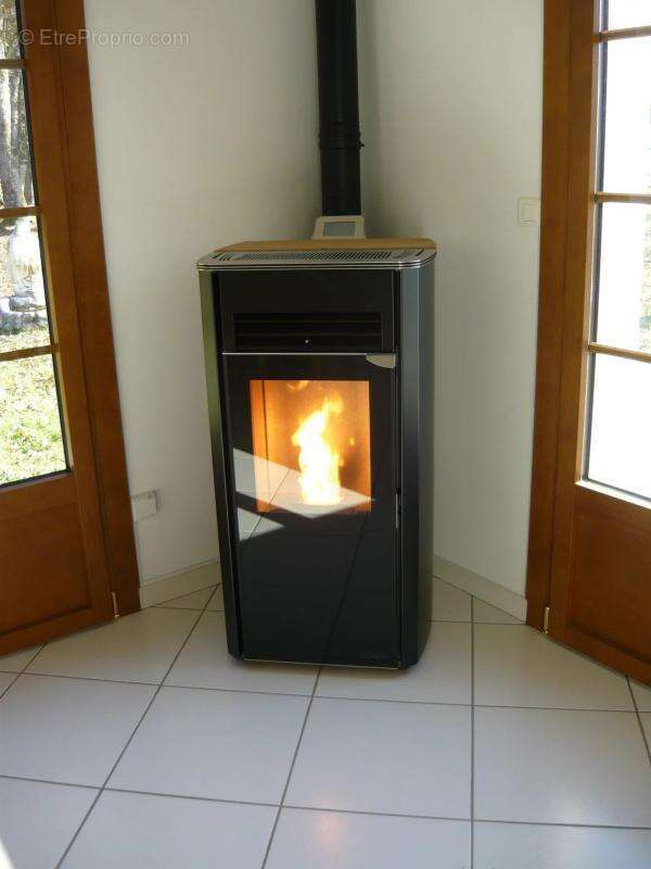 Maison à MOUTHIERS-SUR-BOEME