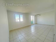 Appartement à MARSEILLE-4E