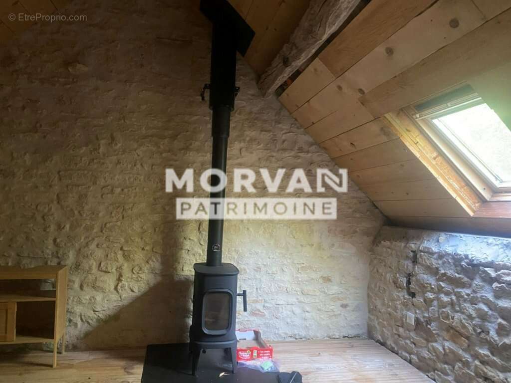 Maison à SAINT-SAULGE