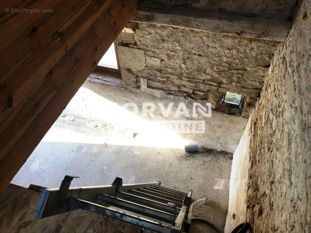 Maison à SAINT-SAULGE