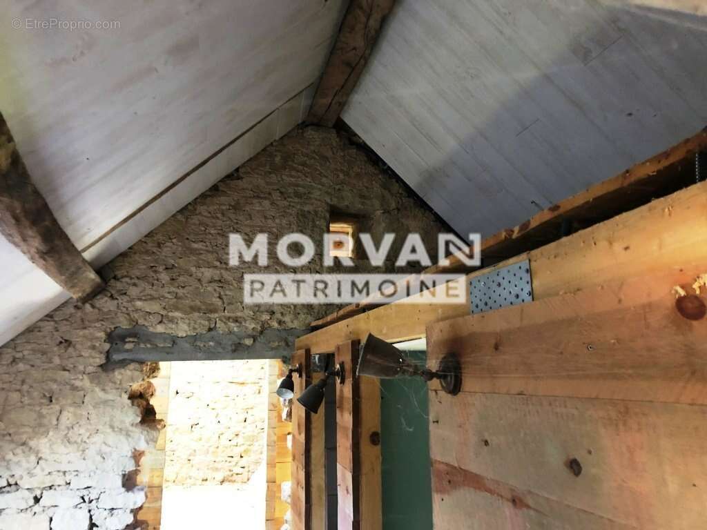 Maison à SAINT-SAULGE