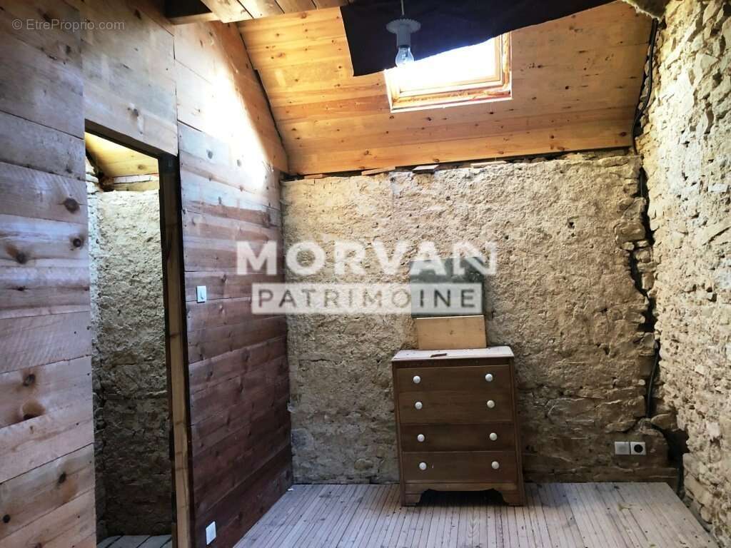 Maison à SAINT-SAULGE