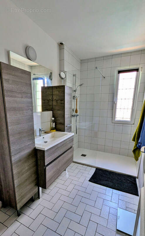 Maison à LA CHAPELLE-JANSON