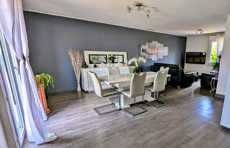 Maison à LA CHAPELLE-JANSON