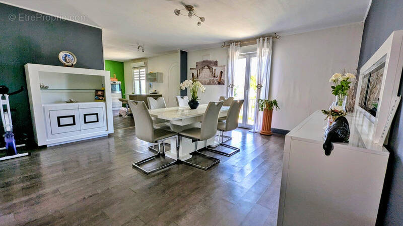 Maison à LA CHAPELLE-JANSON