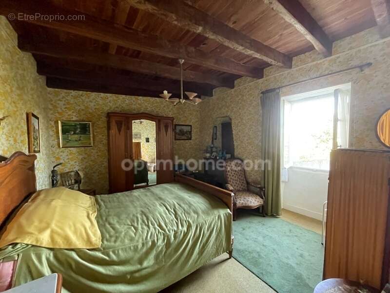 Maison à CHATEAUPONSAC