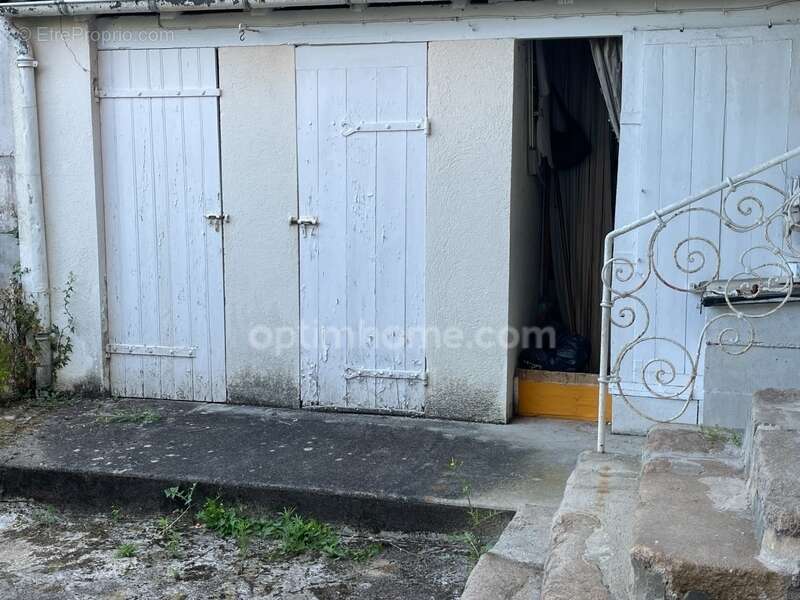 Maison à CHATEAUPONSAC