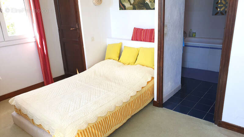 Maison à LA GARDE-FREINET