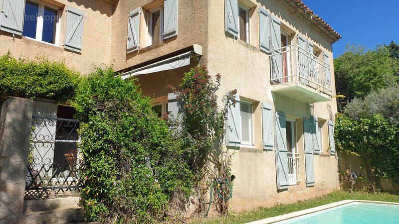 Maison à LA GARDE-FREINET