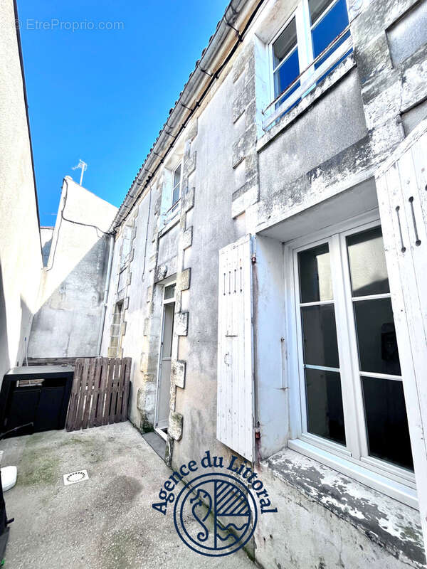 Maison à SAINT-GEORGES-DE-DIDONNE