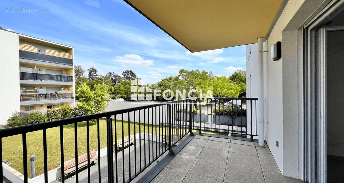 Appartement à DECINES-CHARPIEU