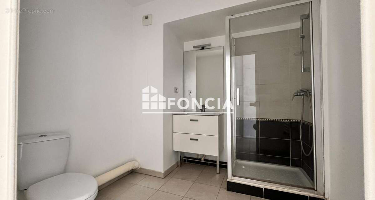 Appartement à DECINES-CHARPIEU