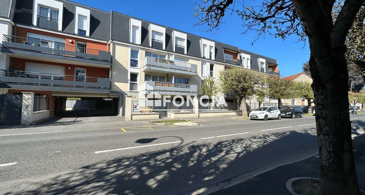 Appartement à GRETZ-ARMAINVILLIERS