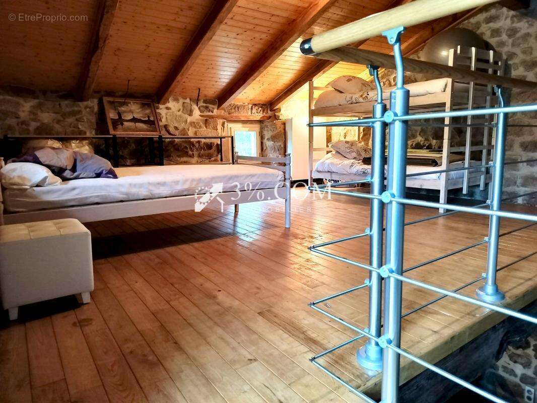 Maison à SAINT-GENEST-LACHAMP