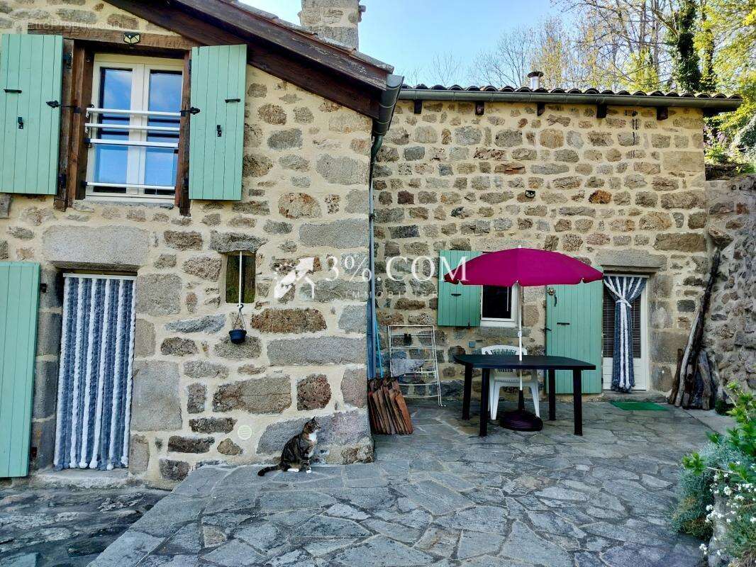 Maison à SAINT-GENEST-LACHAMP