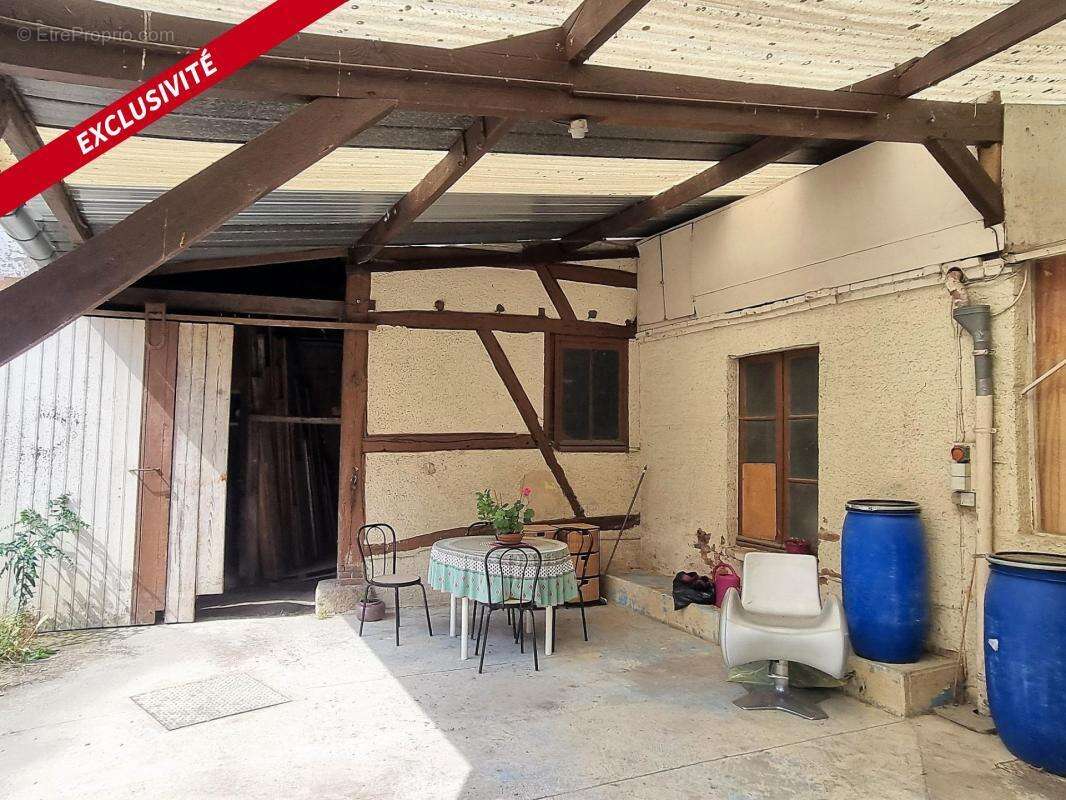 Appartement à AIX-EN-OTHE