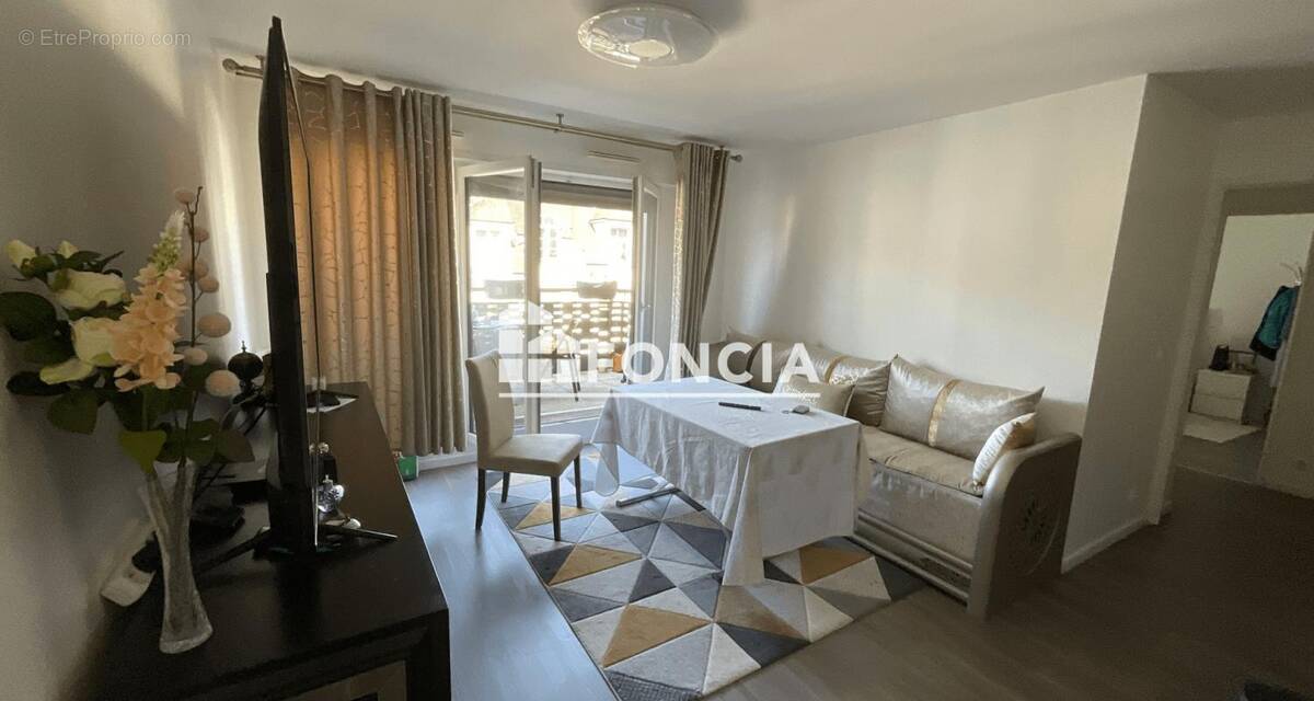Appartement à SARCELLES