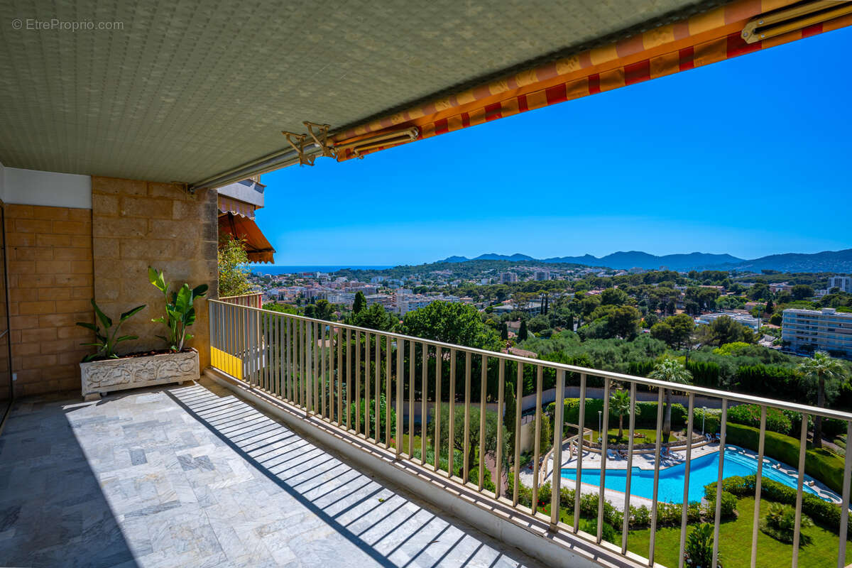 Appartement à LE CANNET