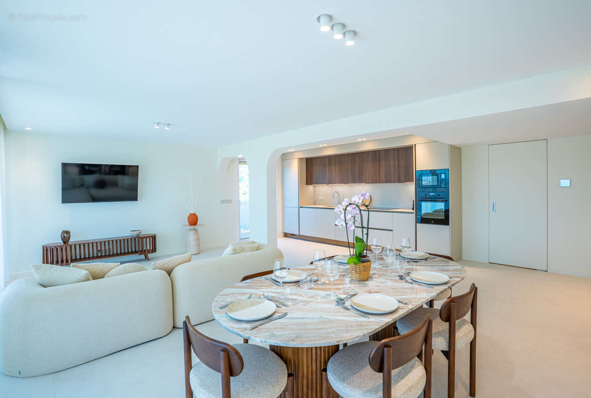 Appartement à LE CANNET