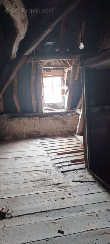 Appartement à BOURBON-L&#039;ARCHAMBAULT