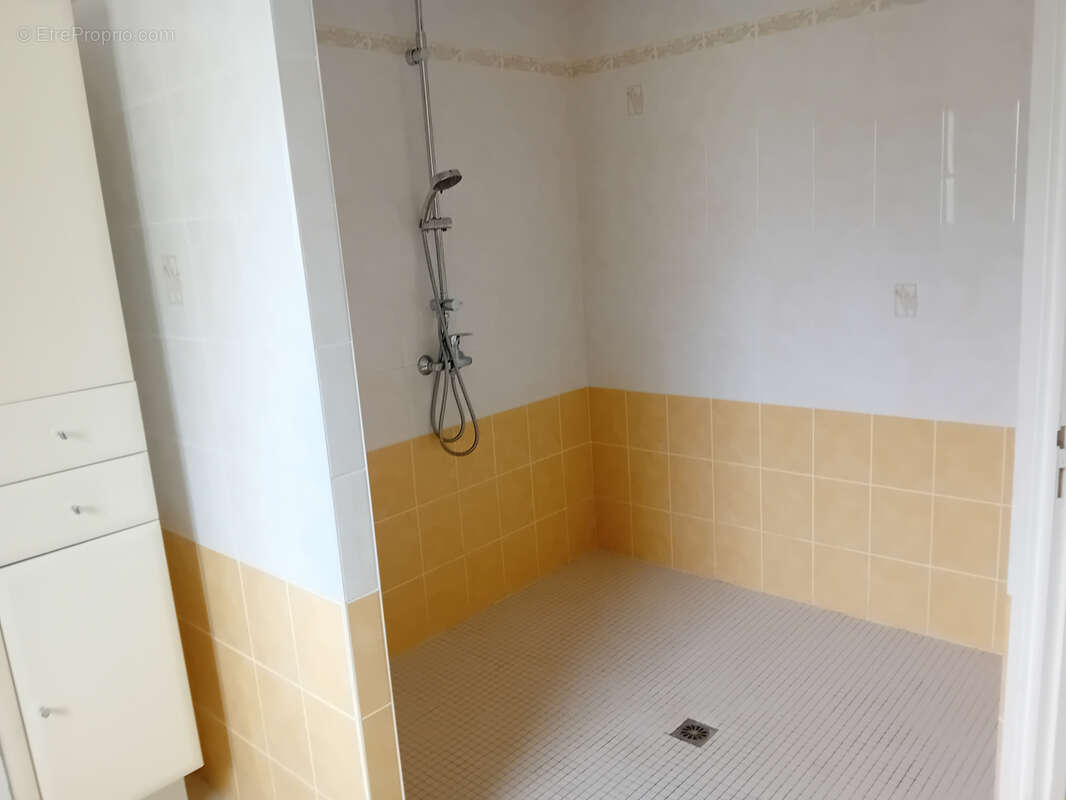 Maison à SAINTE-FLORENCE