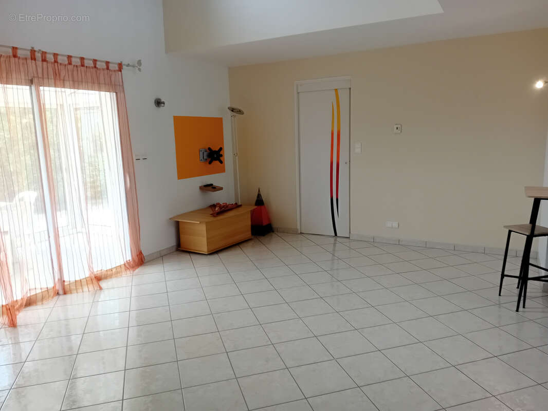 Maison à SAINTE-FLORENCE