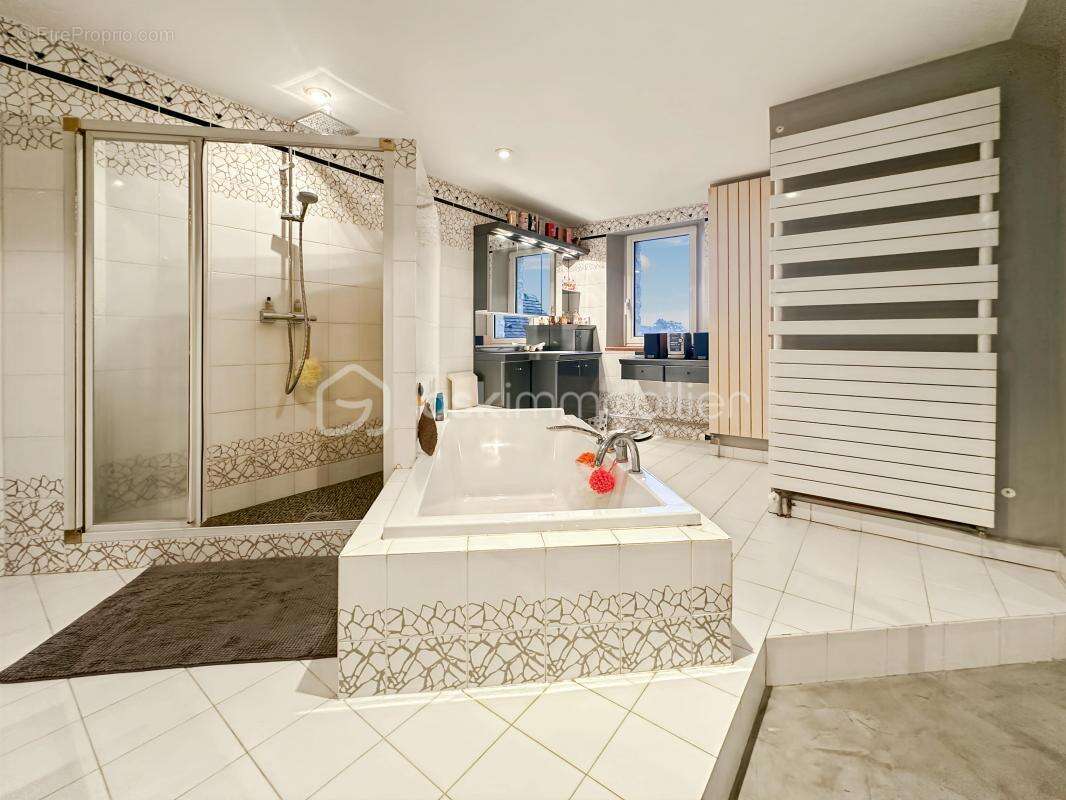 Maison à JANVILLE-SUR-JUINE