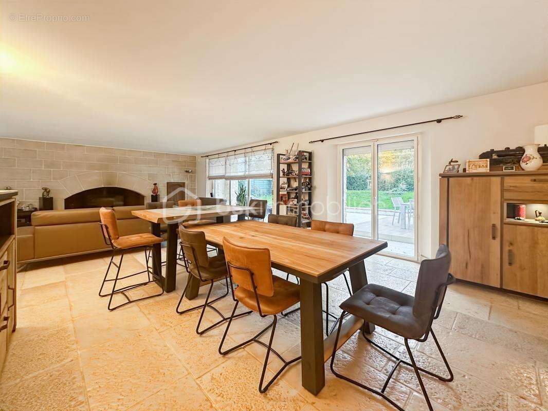 Maison à JANVILLE-SUR-JUINE