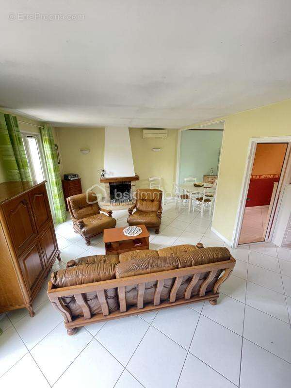 Maison à SAINT-GERMAIN-LAVAL