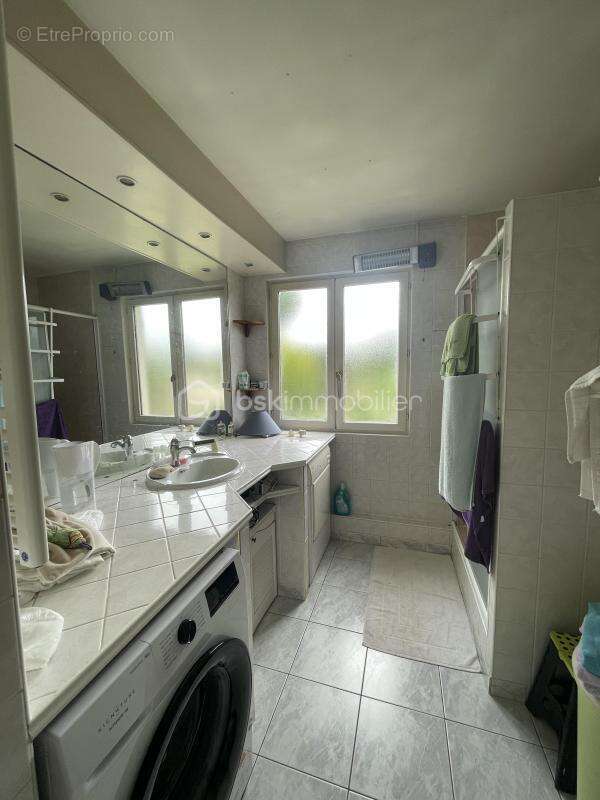 Maison à SAINT-GERMAIN-LAVAL