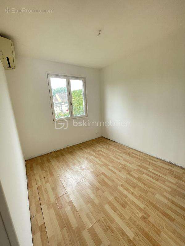 Maison à SAINT-GERMAIN-LAVAL