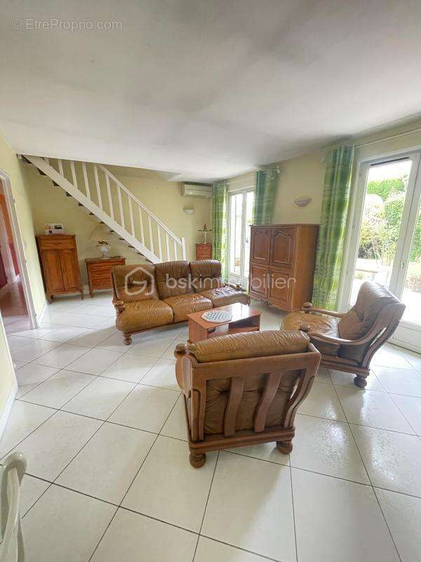 Maison à SAINT-GERMAIN-LAVAL