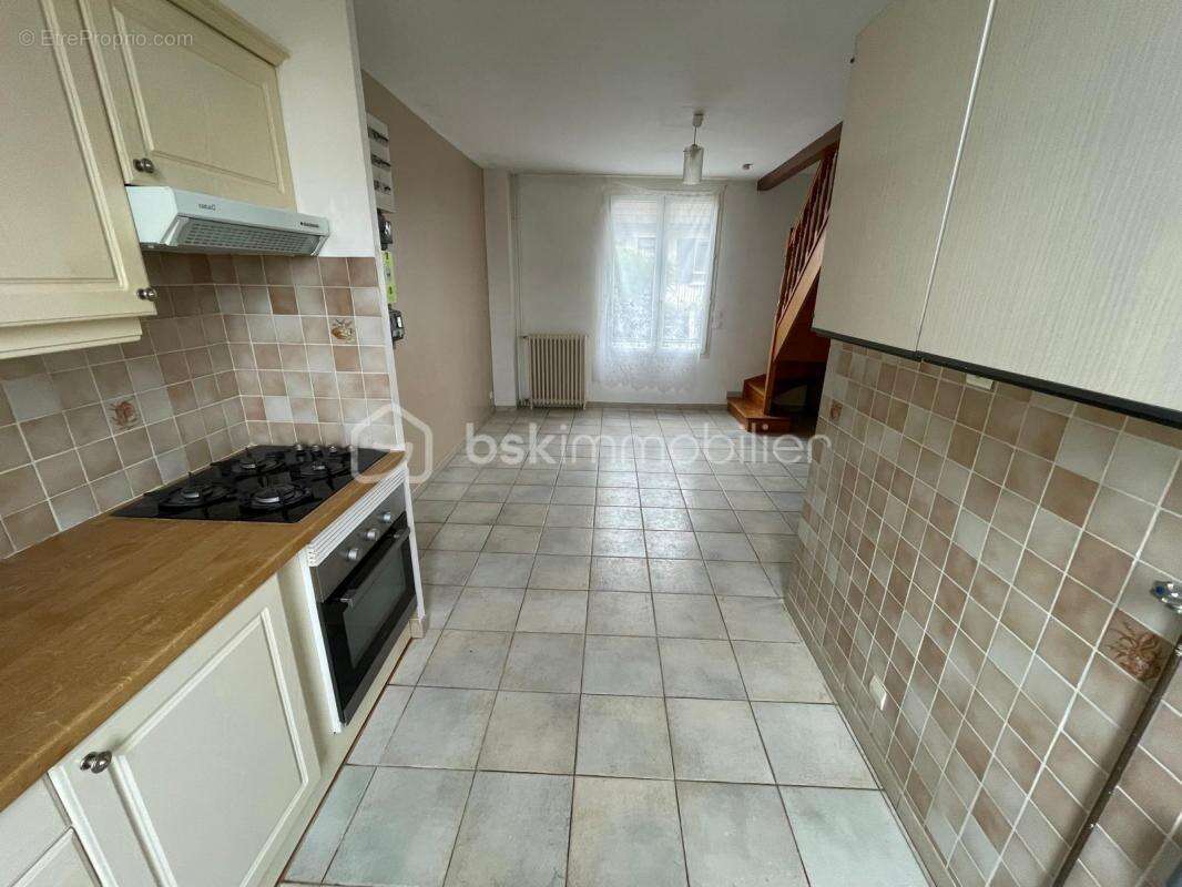 Maison à VIRY-CHATILLON