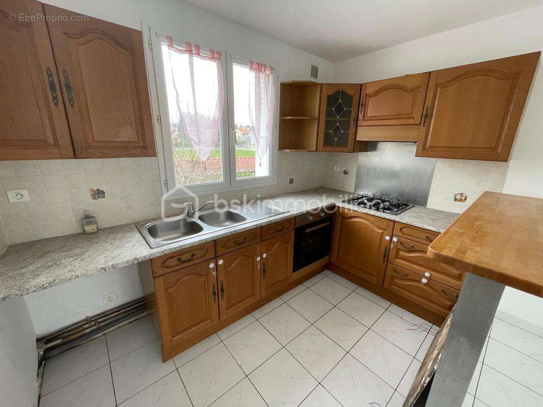 Maison à VIRY-CHATILLON