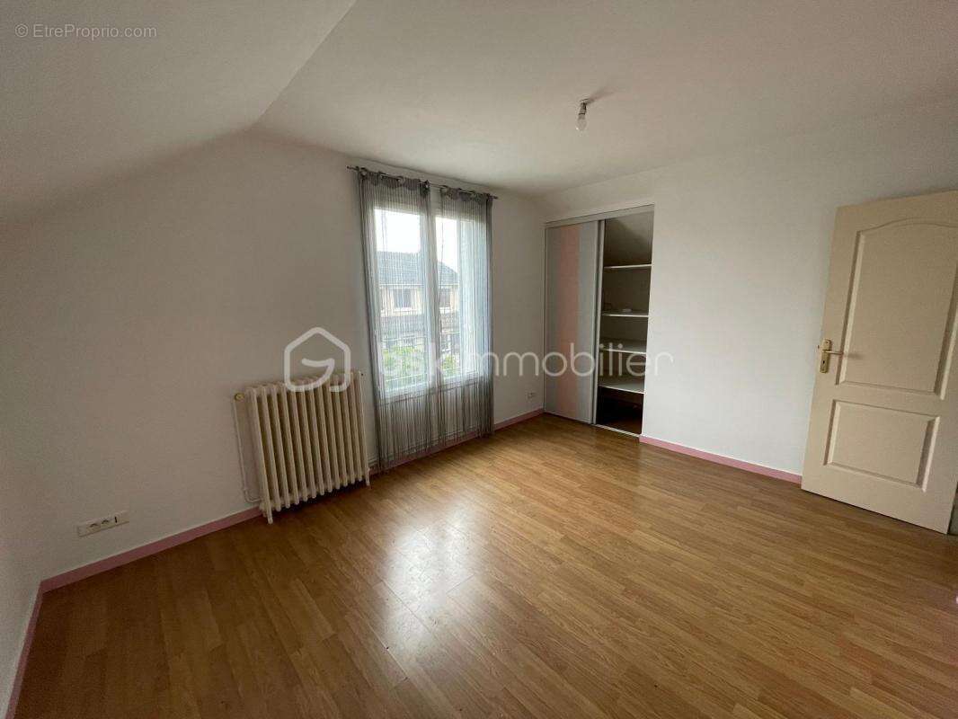 Maison à VIRY-CHATILLON