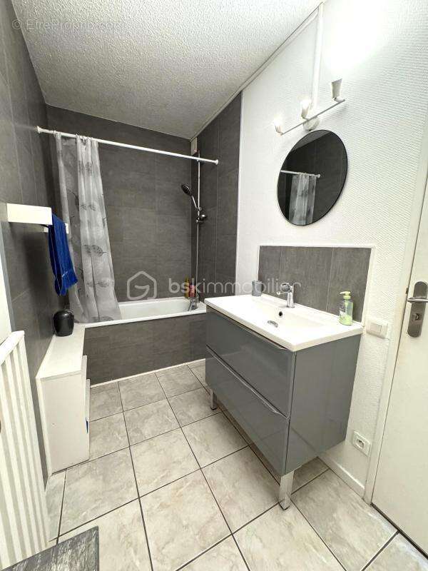 Appartement à BILLERE