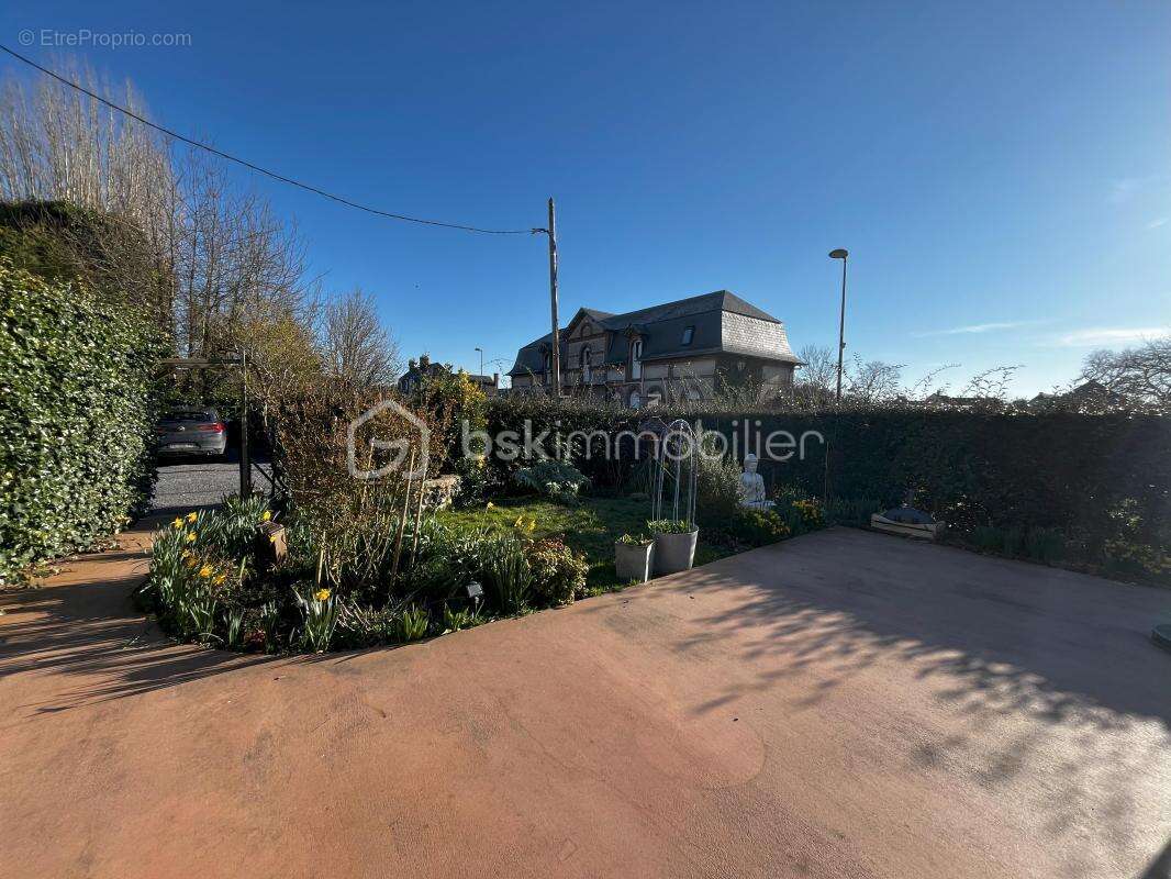 Commerce à HONFLEUR