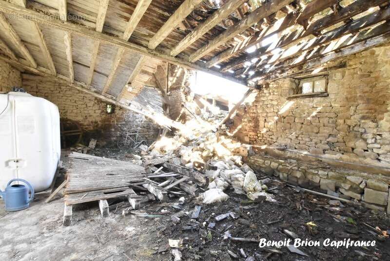 Maison à LOUVIGNE-DU-DESERT