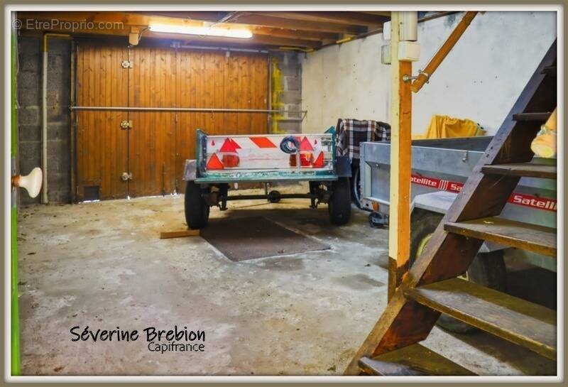 Maison à LA MONNERIE-LE-MONTEL