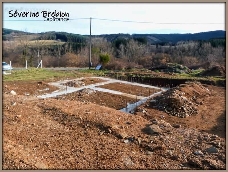 Terrain à VISCOMTAT